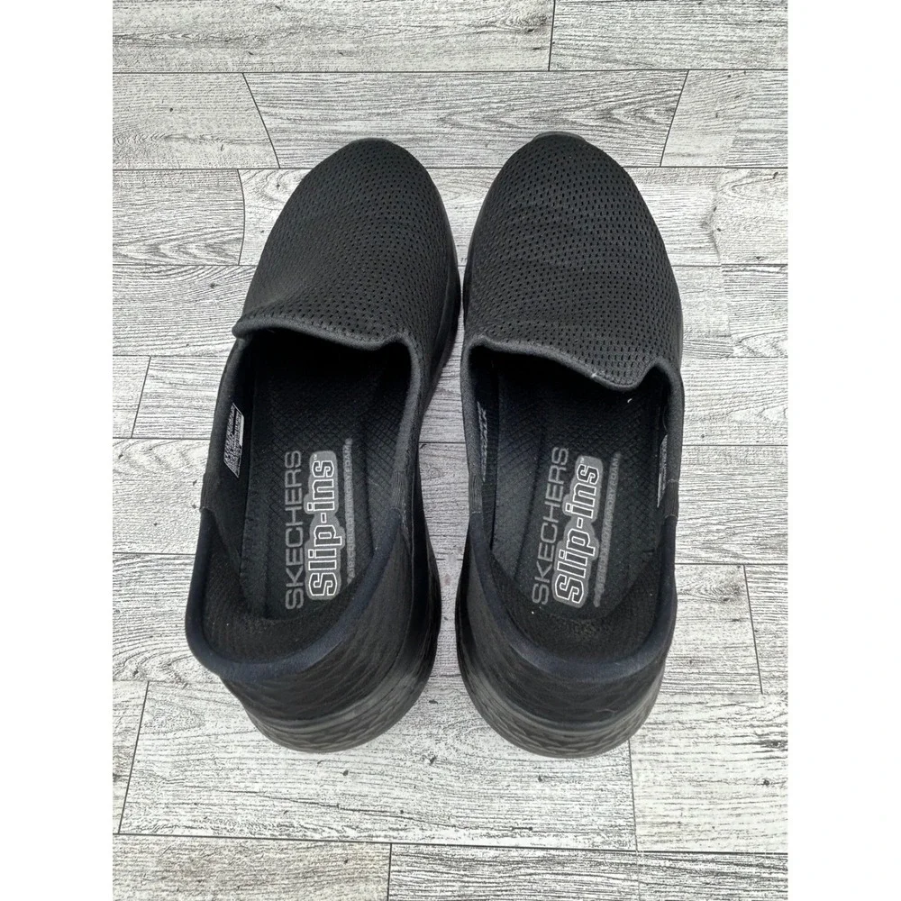 Skechers hands free